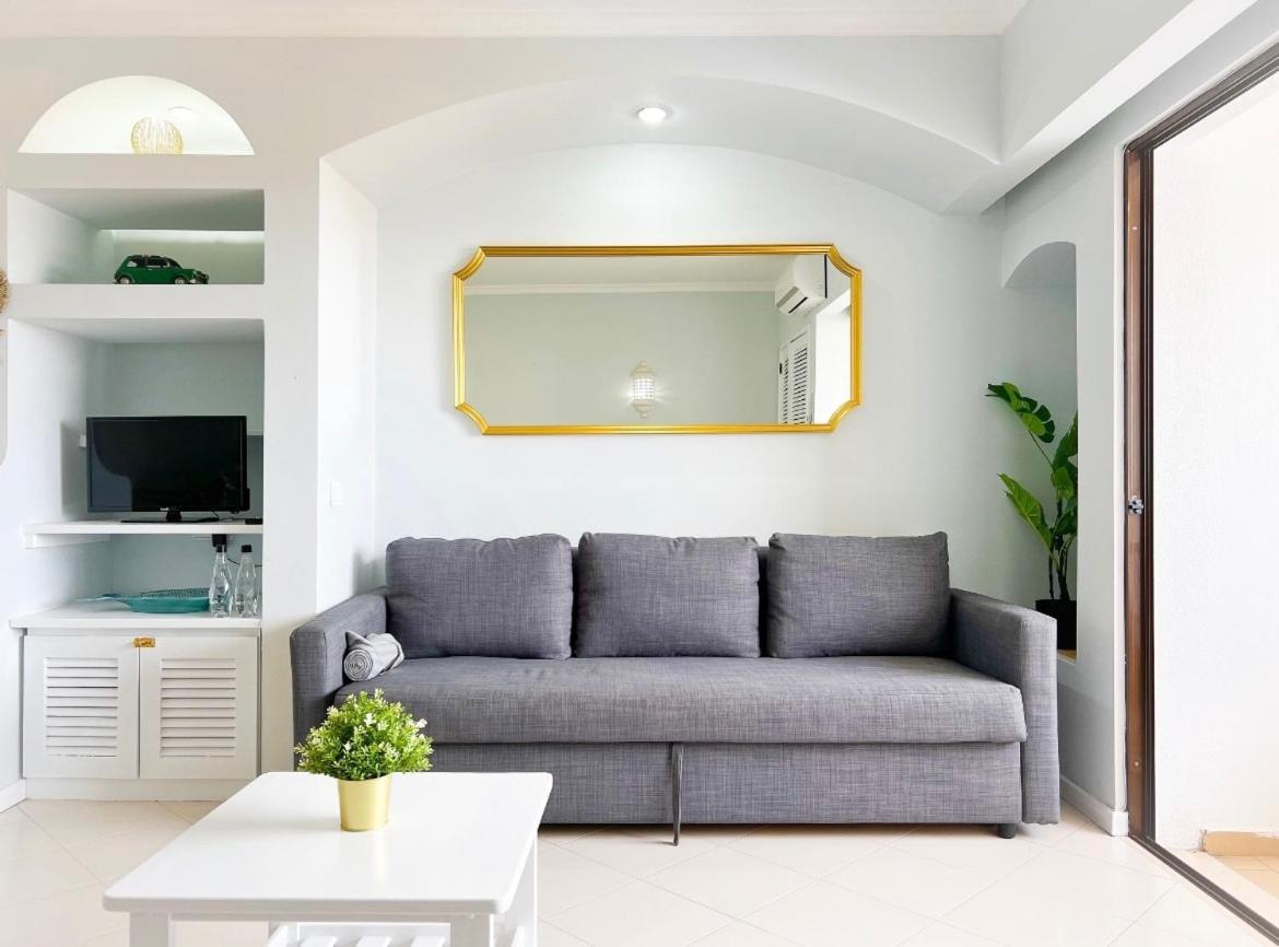 Sea View Apartment